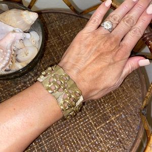 CORO Vintage! Rare!! Gold Tone Large Link Statement Bracelet Circa 1940’ish